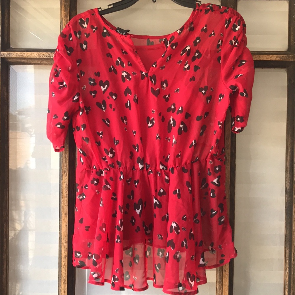 Red blouse - Picture 2 of 5